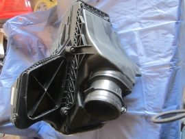 Audi - Air Cleaner Box - 4K0133837AC